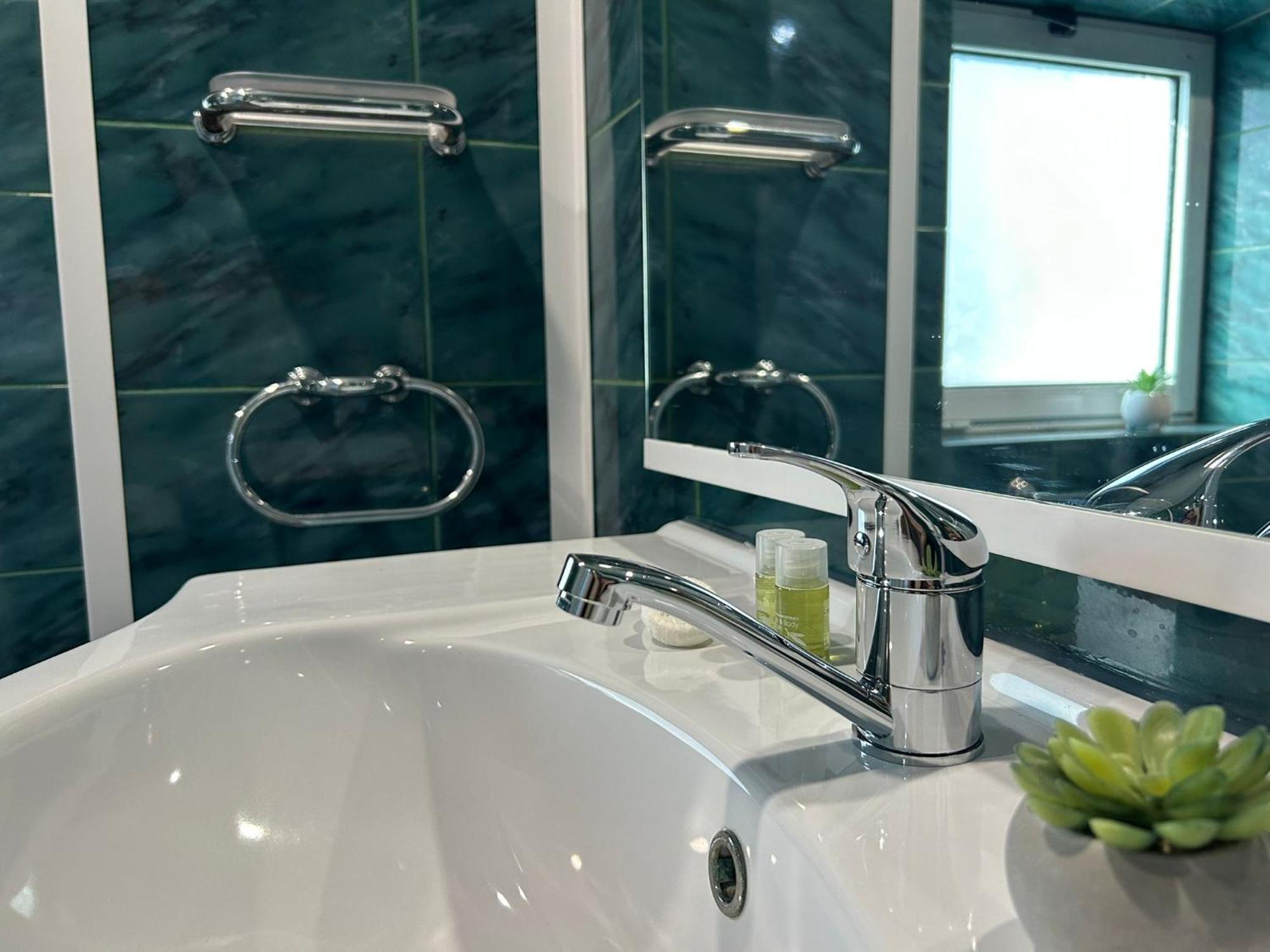 Avenue Palm On The Beach - Avenue Hotels Eforie Nord Ngoại thất bức ảnh