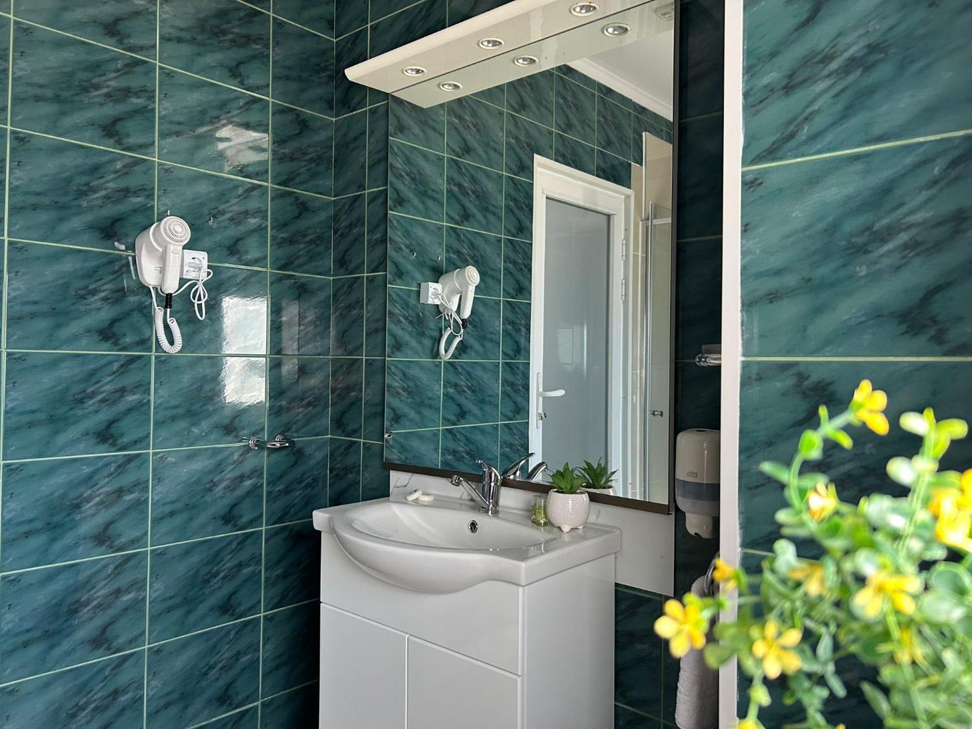 Avenue Palm On The Beach - Avenue Hotels Eforie Nord Ngoại thất bức ảnh